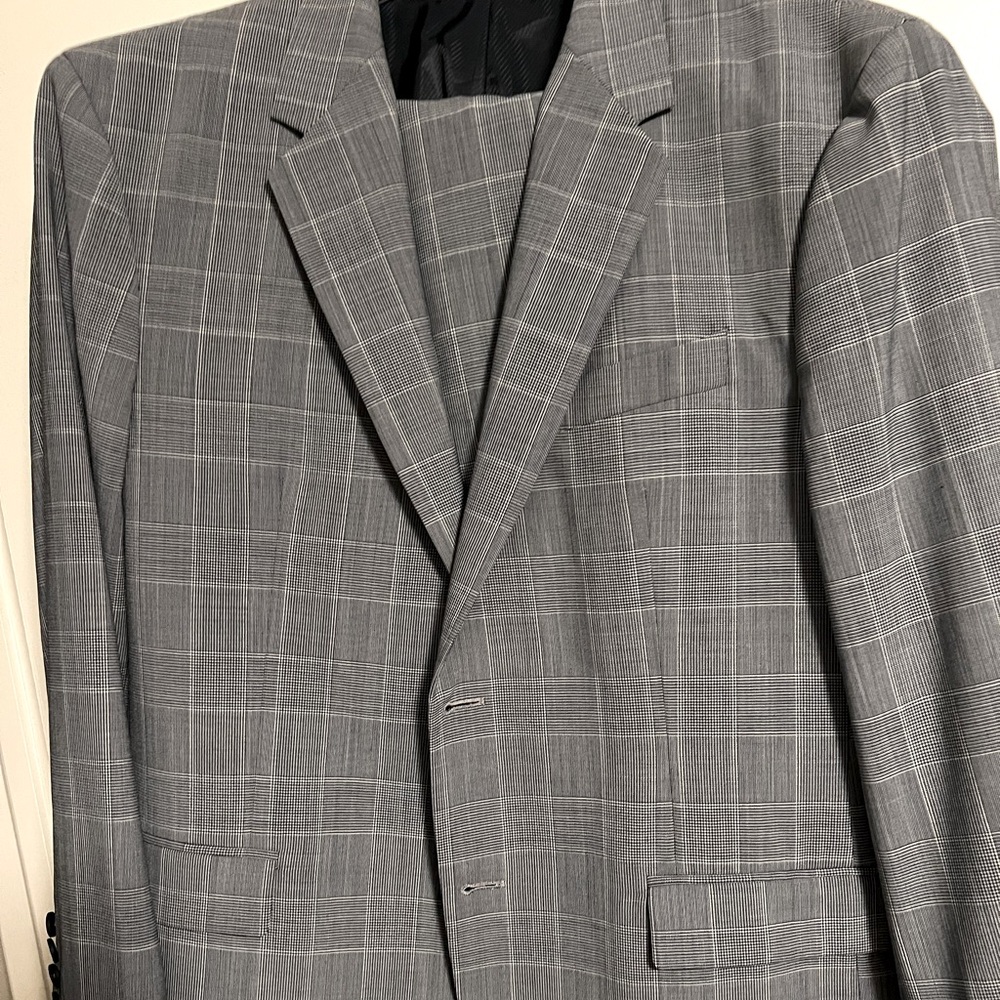 Zara Windowpane Lightweight Suit Size 44.